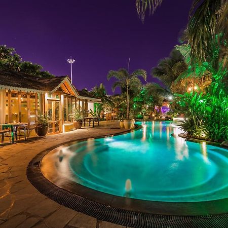 Fiesta Beach Resort Baga Kültér fotó