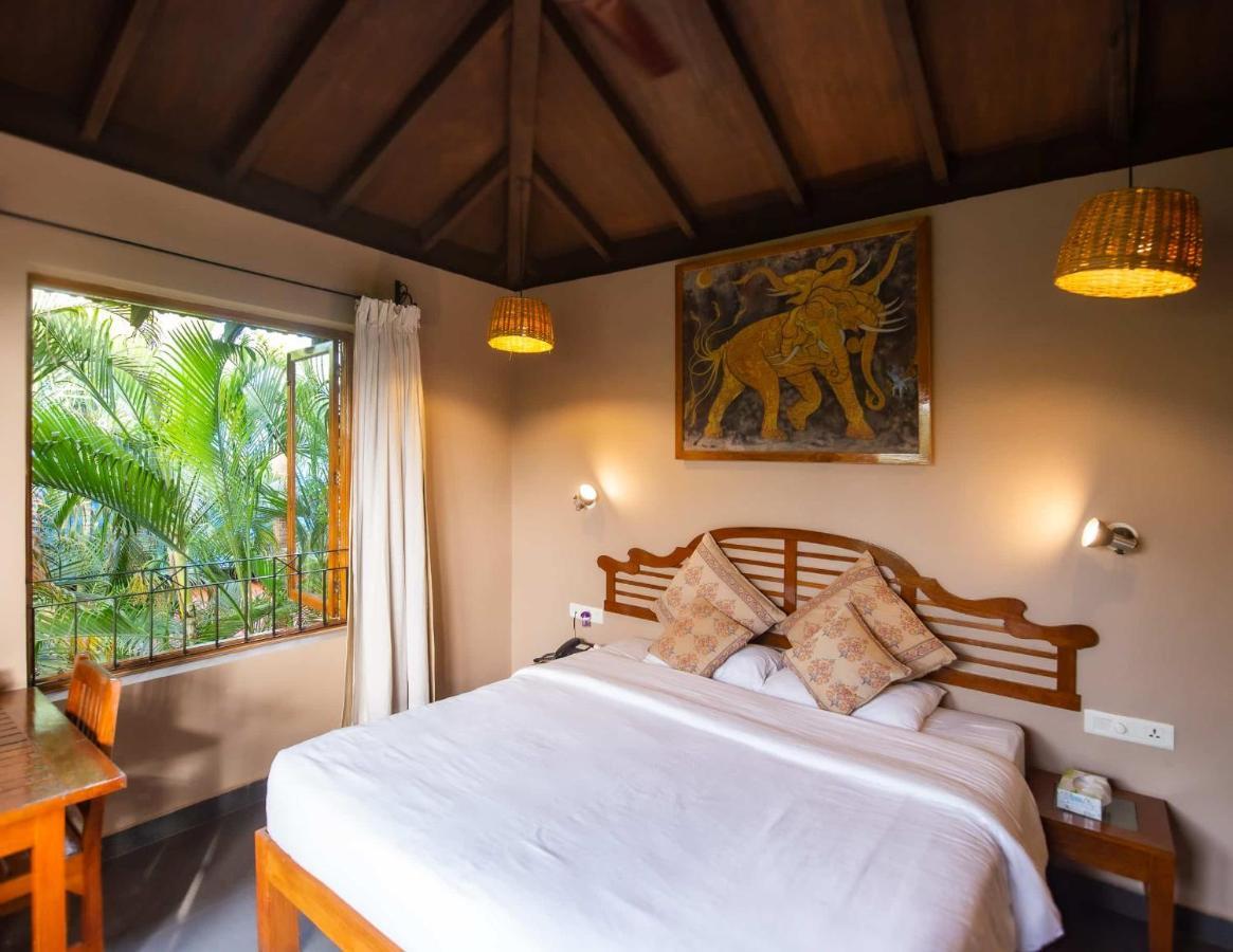 Fiesta Beach Resort Baga Kültér fotó