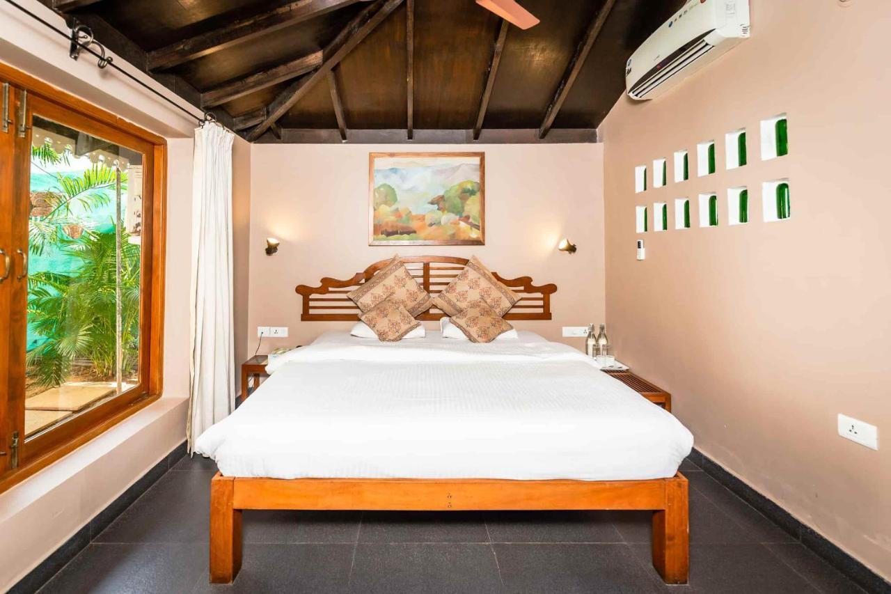 Fiesta Beach Resort Baga Kültér fotó